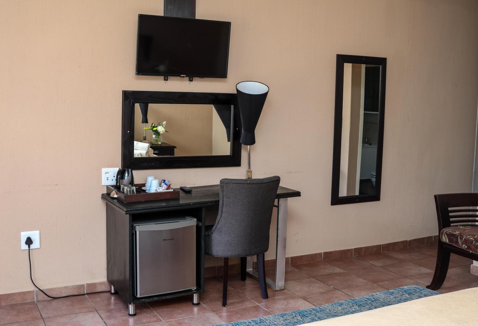 Thaba Legae Guest Lodge Rustenburg Exterior photo