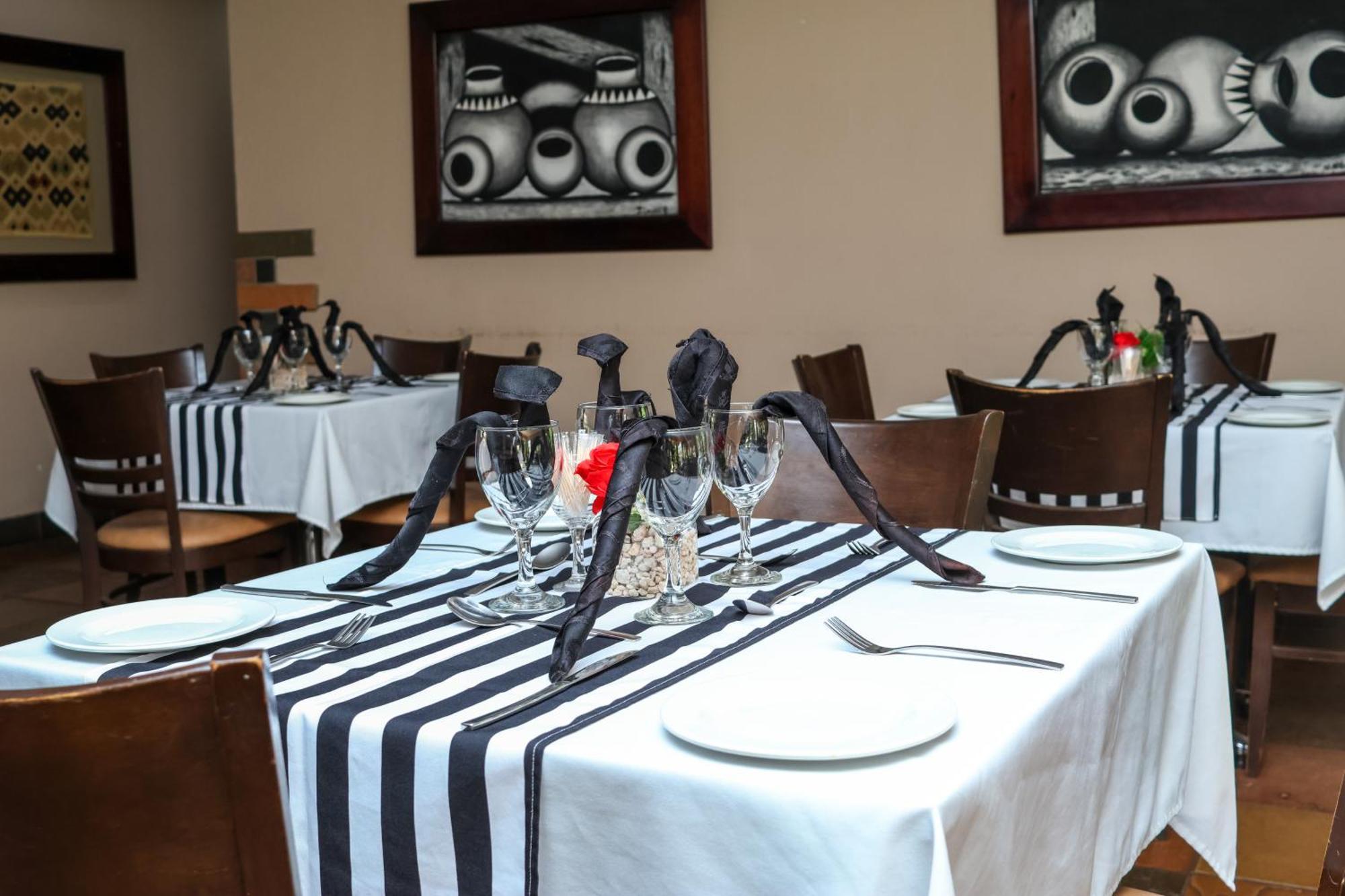 Thaba Legae Guest Lodge Rustenburg Exterior photo