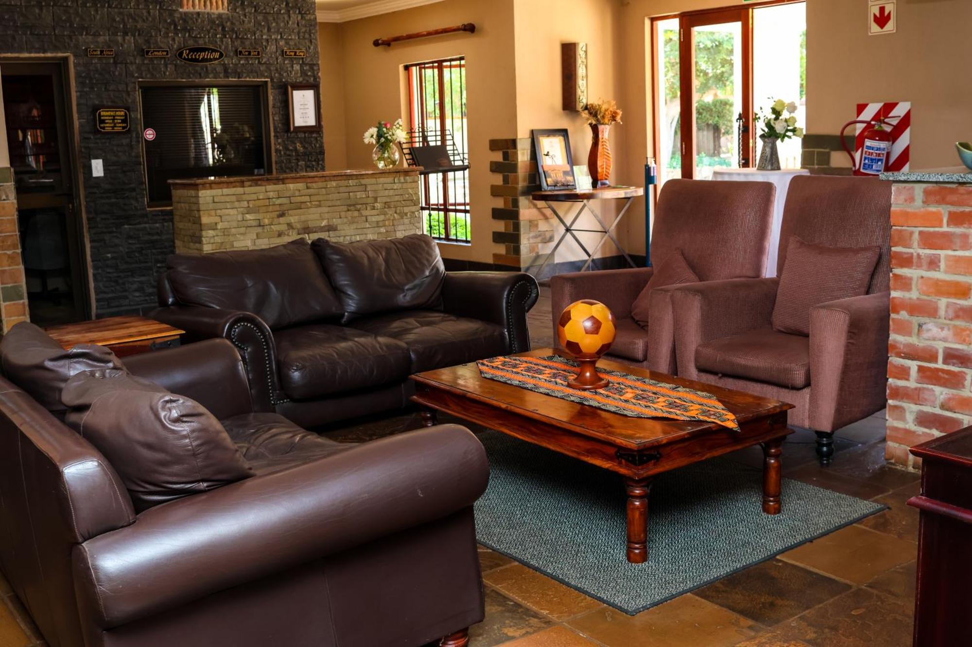 Thaba Legae Guest Lodge Rustenburg Exterior photo
